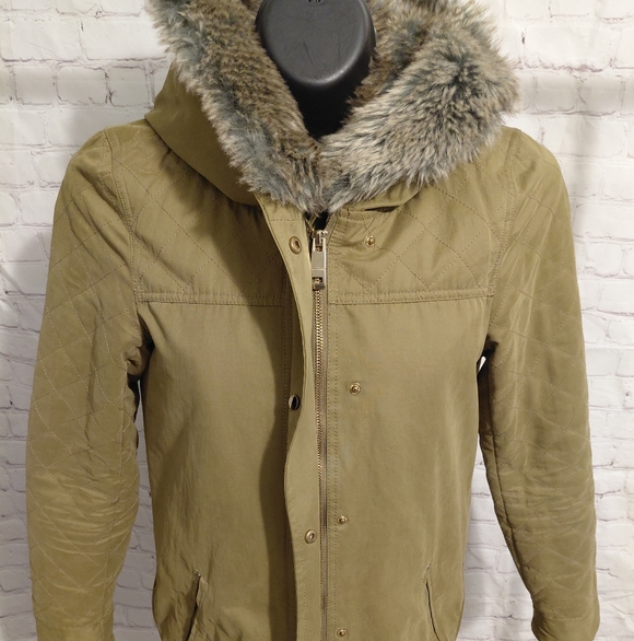 Zara Oliver Women's Khaki Green Fur-Trimmed Hooded Jacket.😍 - Picture 5 of 14